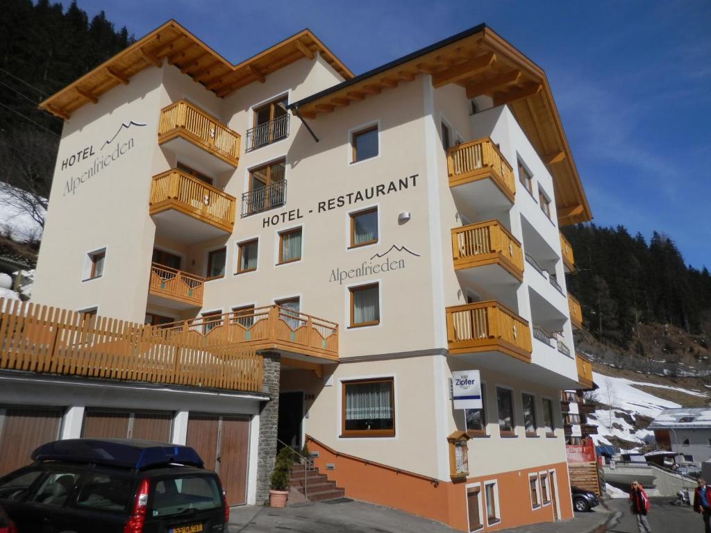 Hotel Alpenfrieden Kappl  Extérieur photo